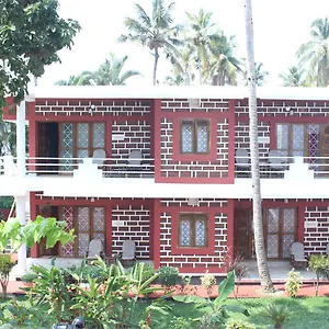 Hill View Beach 3* Varkala